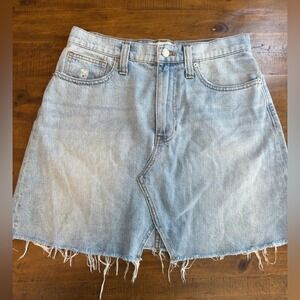 Madewell Raw Edge Hem denim Jean mini Skirt size 27 NWOT